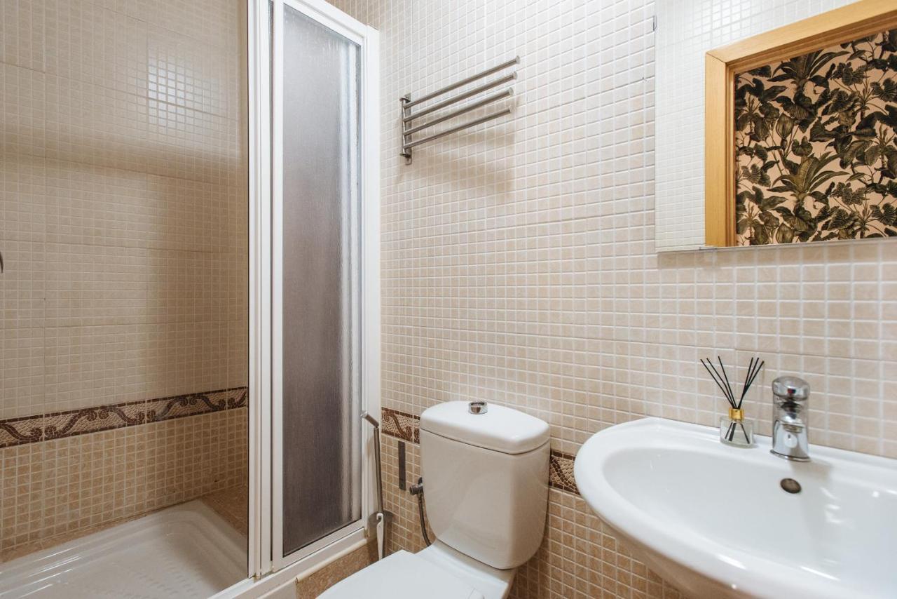 Homeyseville- Bright Apartment At Santa Cruz 6 Pax, Parking Optional المظهر الخارجي الصورة