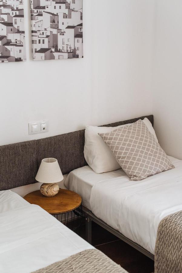 Homeyseville- Bright Apartment At Santa Cruz 6 Pax, Parking Optional المظهر الخارجي الصورة