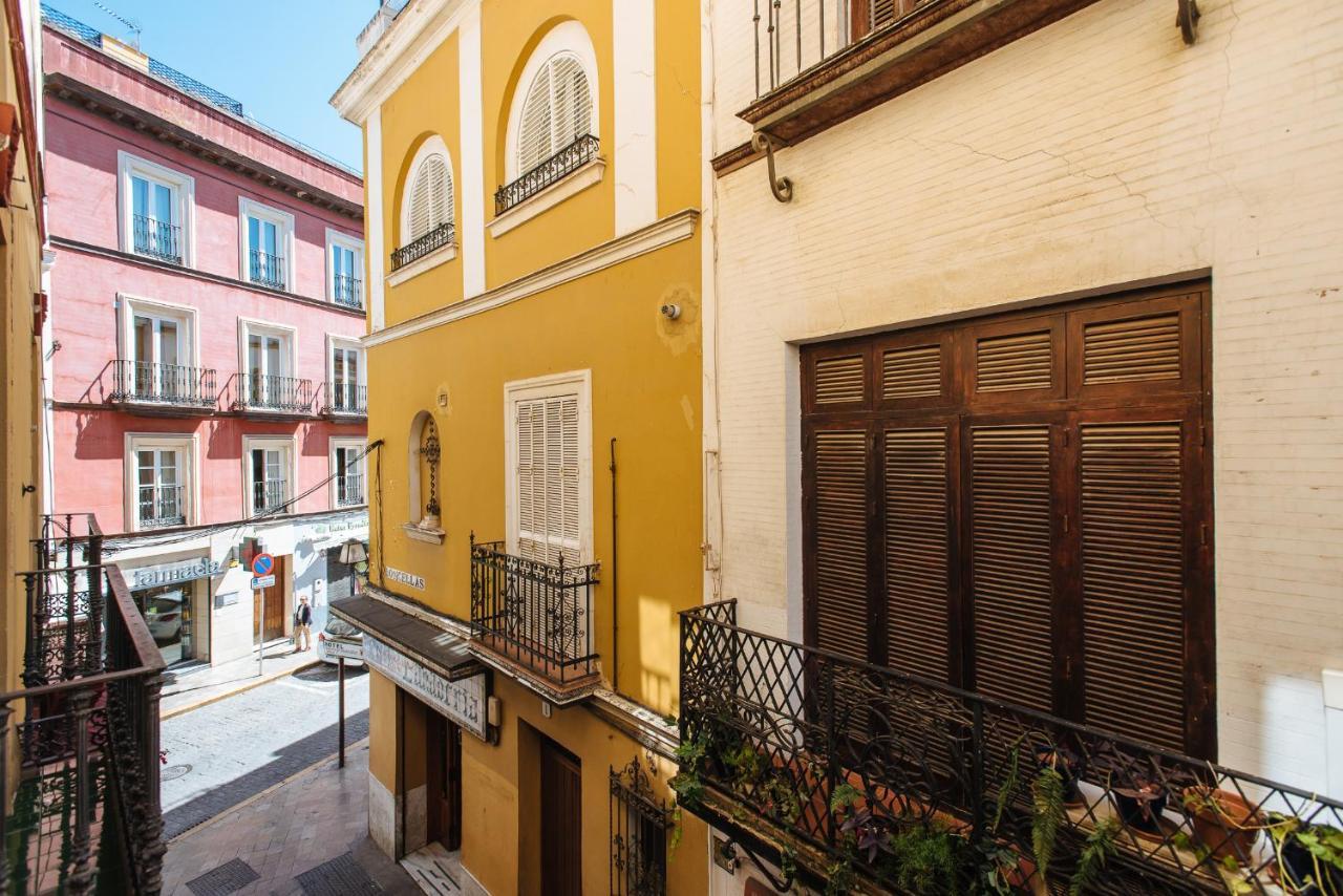 Homeyseville- Bright Apartment At Santa Cruz 6 Pax, Parking Optional المظهر الخارجي الصورة