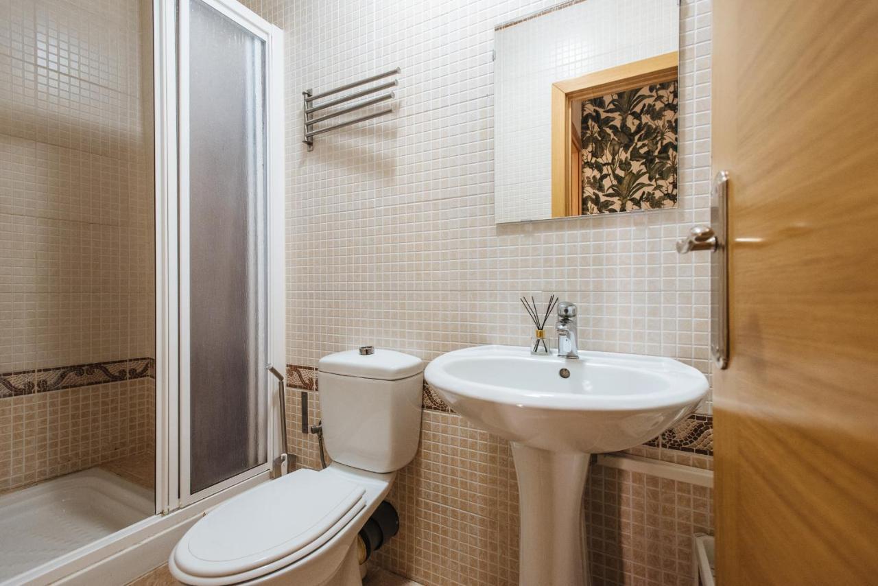 Homeyseville- Bright Apartment At Santa Cruz 6 Pax, Parking Optional المظهر الخارجي الصورة