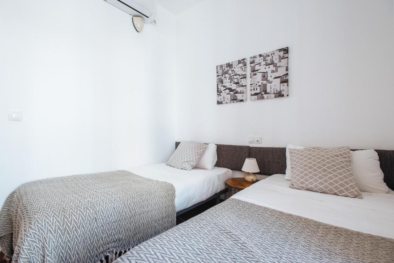 Homeyseville- Bright Apartment At Santa Cruz 6 Pax, Parking Optional المظهر الخارجي الصورة